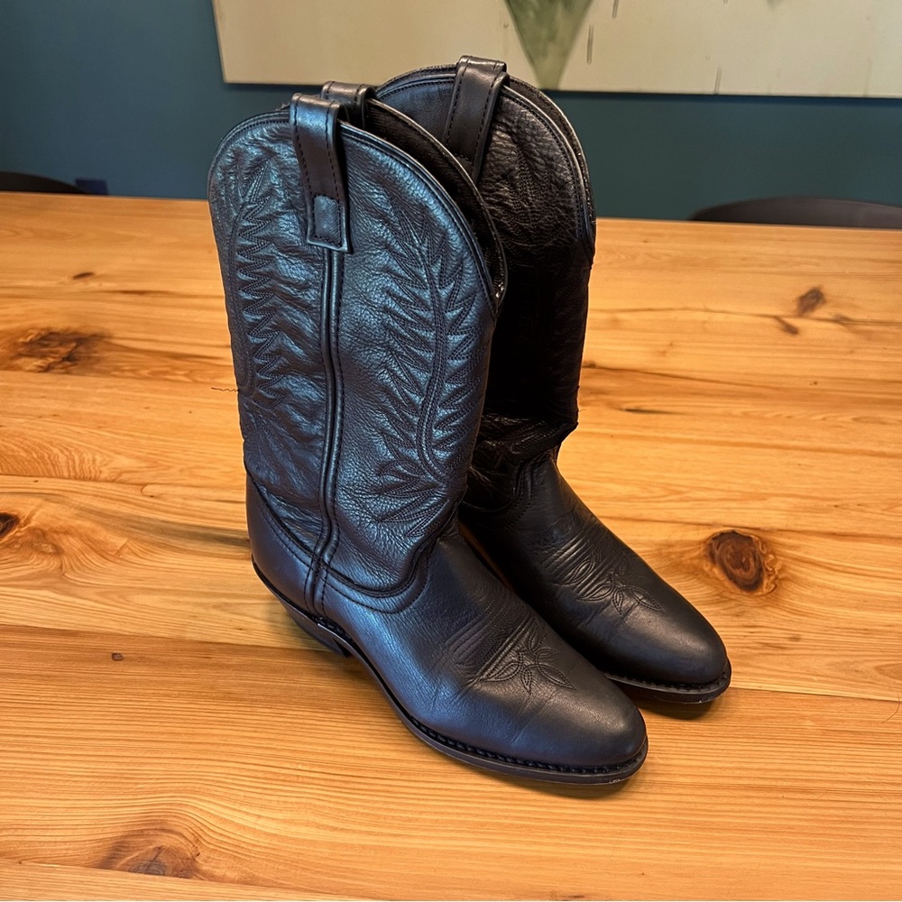 Women’s Size 6 Black Western Boots
